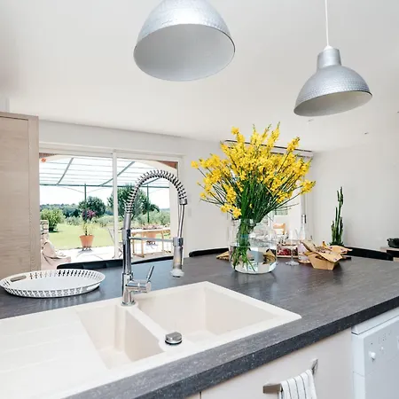 Dom wakacyjny Flucht In Domaene Givaudan By Interhome