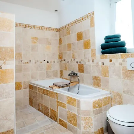 Flucht In Domaene Givaudan By Interhome *