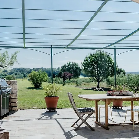 Flucht In Domaene Givaudan By Interhome *