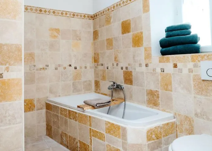 Flucht In Domaene Givaudan By Interhome *